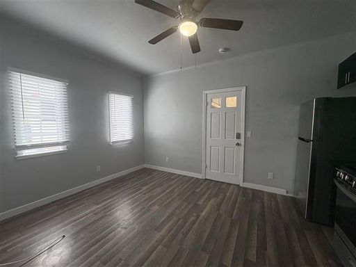 Cozy Ground-Level Studio with Full Kitchen – Prime Long Beach Location! – photo 1