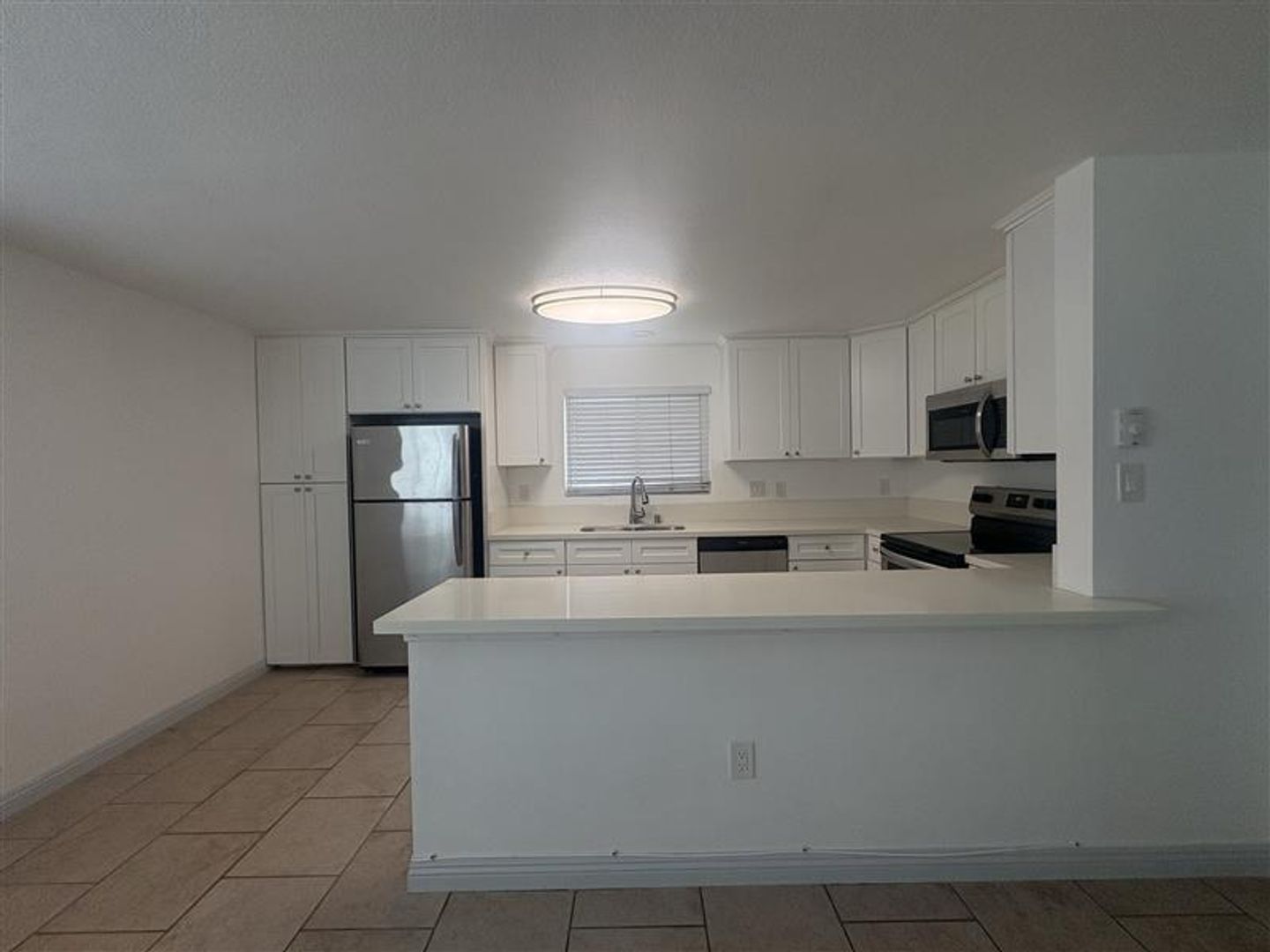 Long Beach Apartment: 1518 E. 3rd St