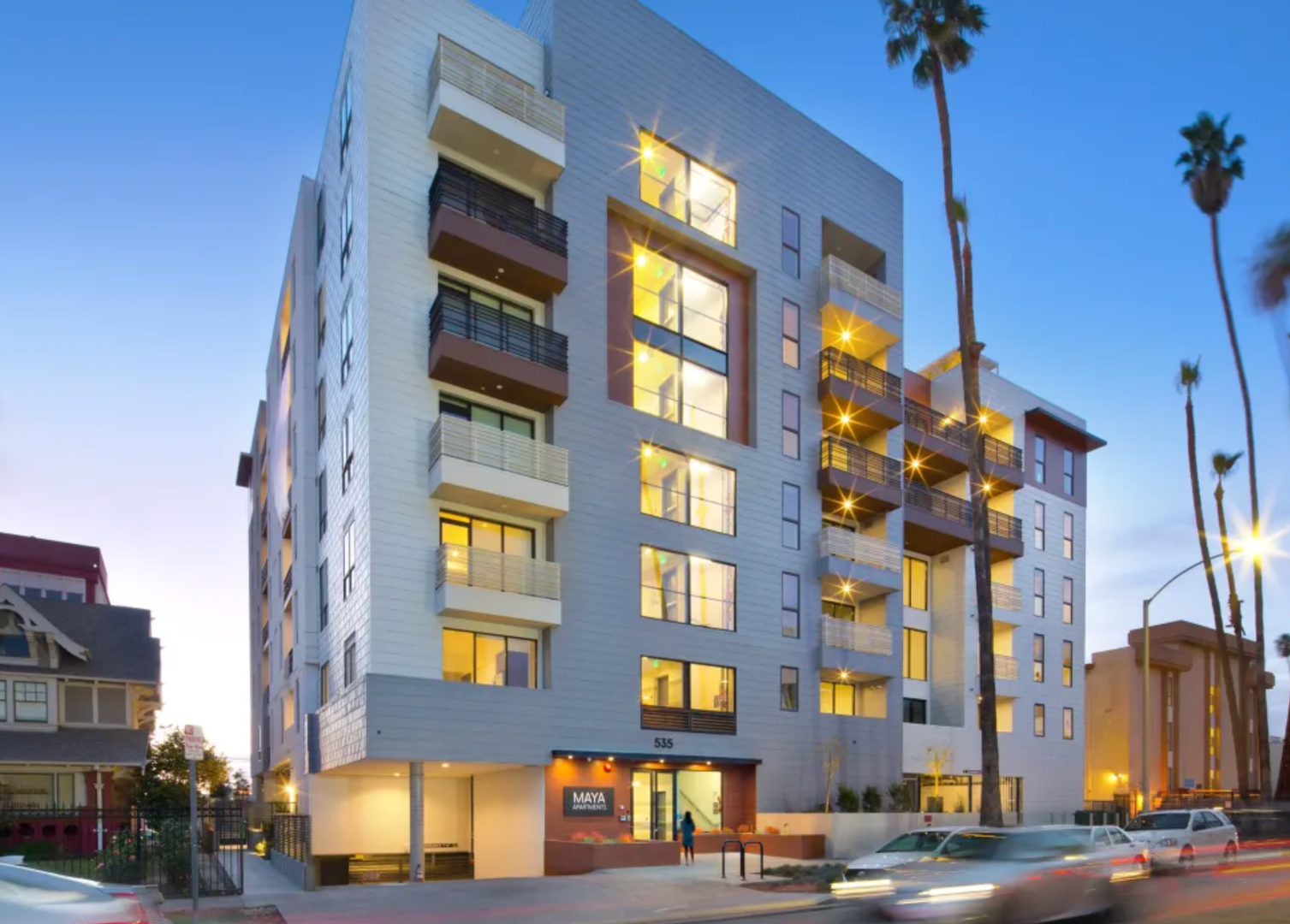 Los Angeles Apartment: 535 S Kingsley Dr.