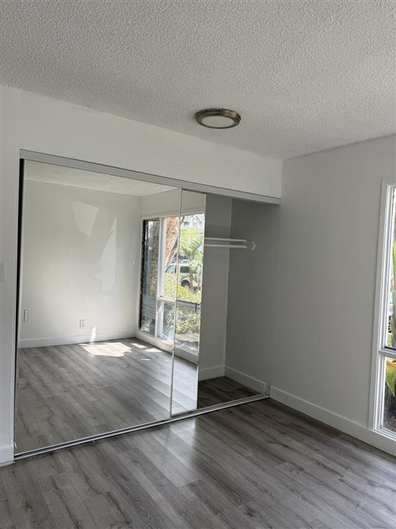 Long Beach Apartment: 800 Linden Ave