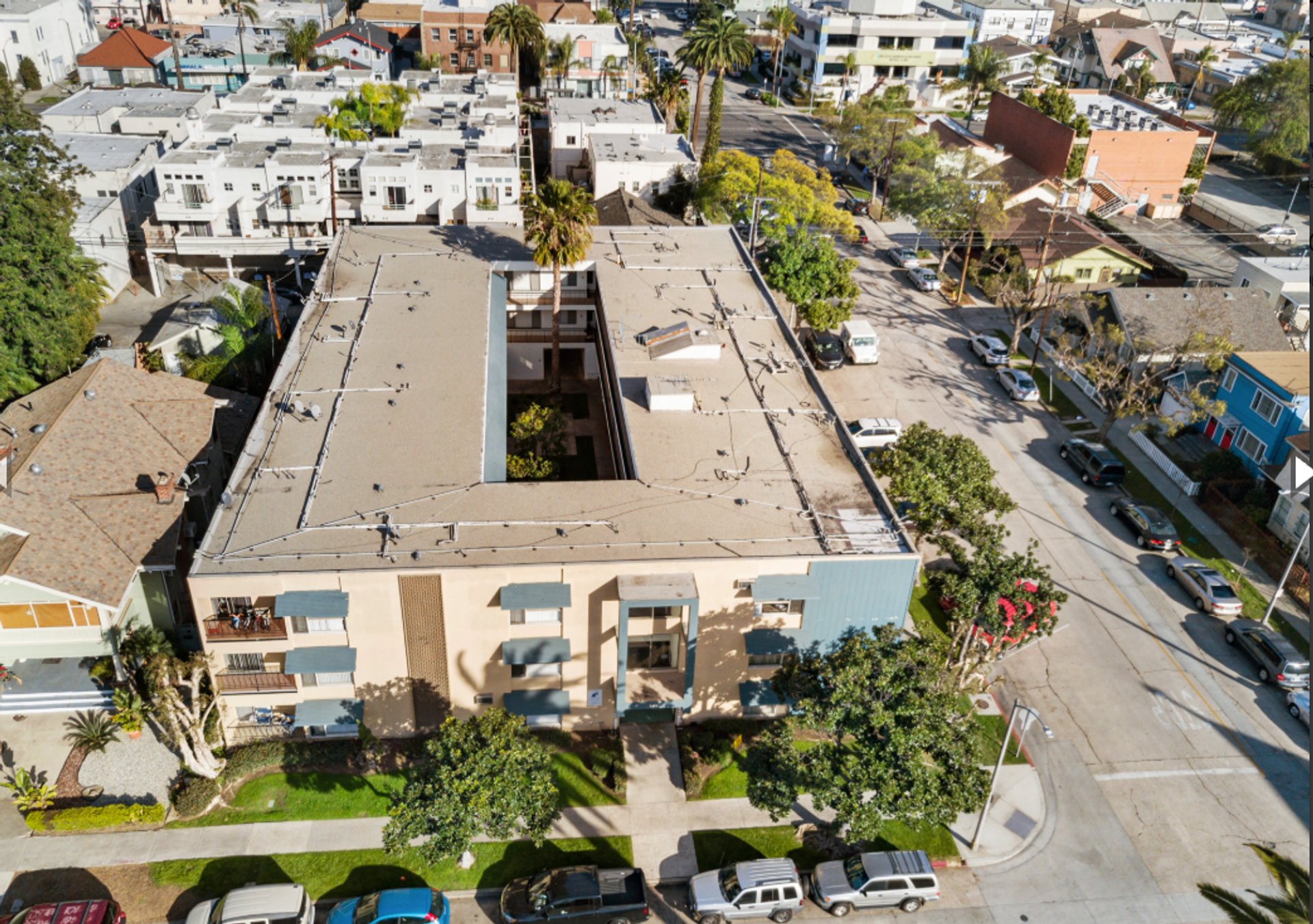 FREE RENT FOR 1 MONTH - applied to market rent 9 of 12