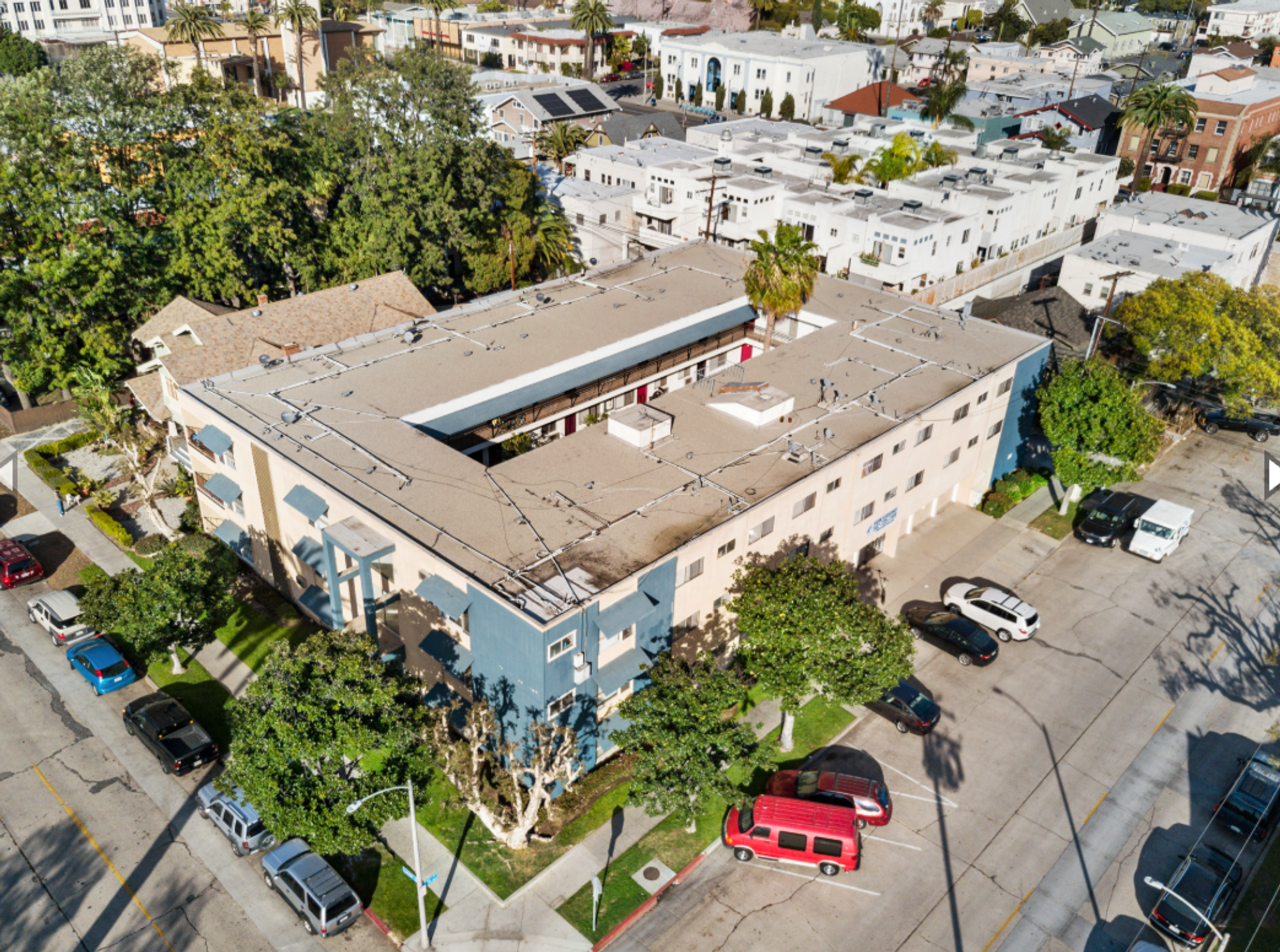 FREE RENT FOR 1 MONTH - applied to market rent 5 of 12
