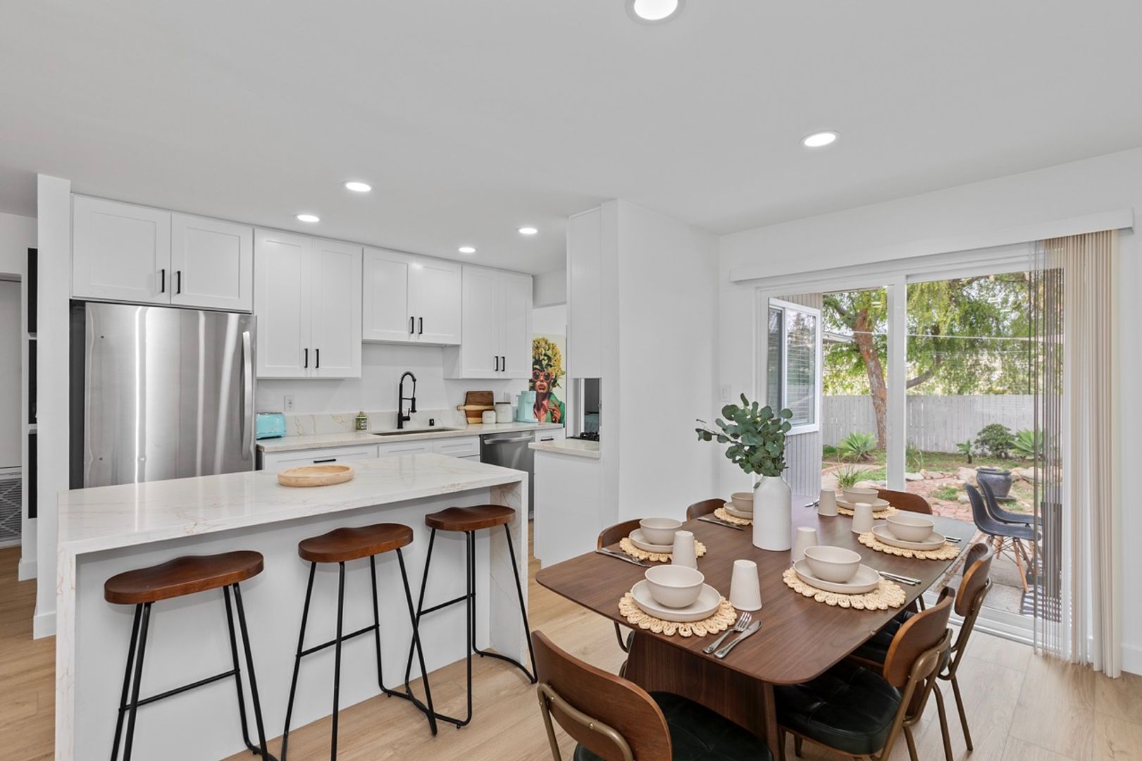 San Diego House: 4840 College Avenue