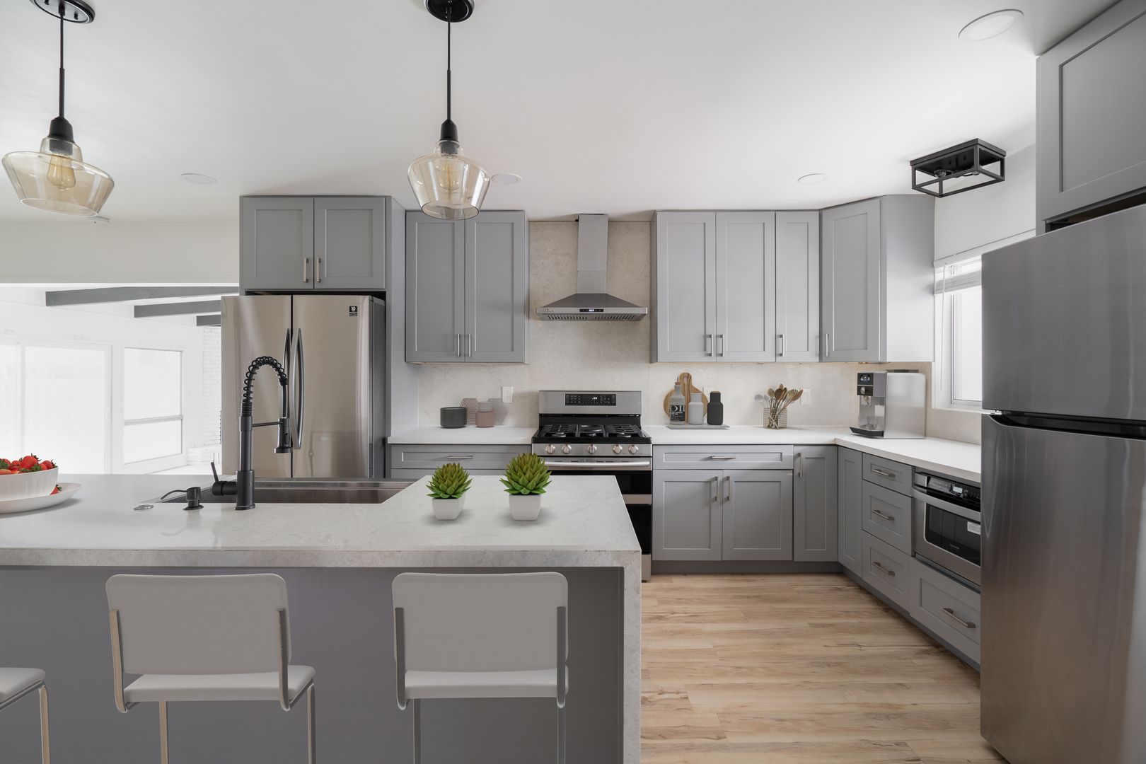 San Diego House: 5510 Dorothy Drive