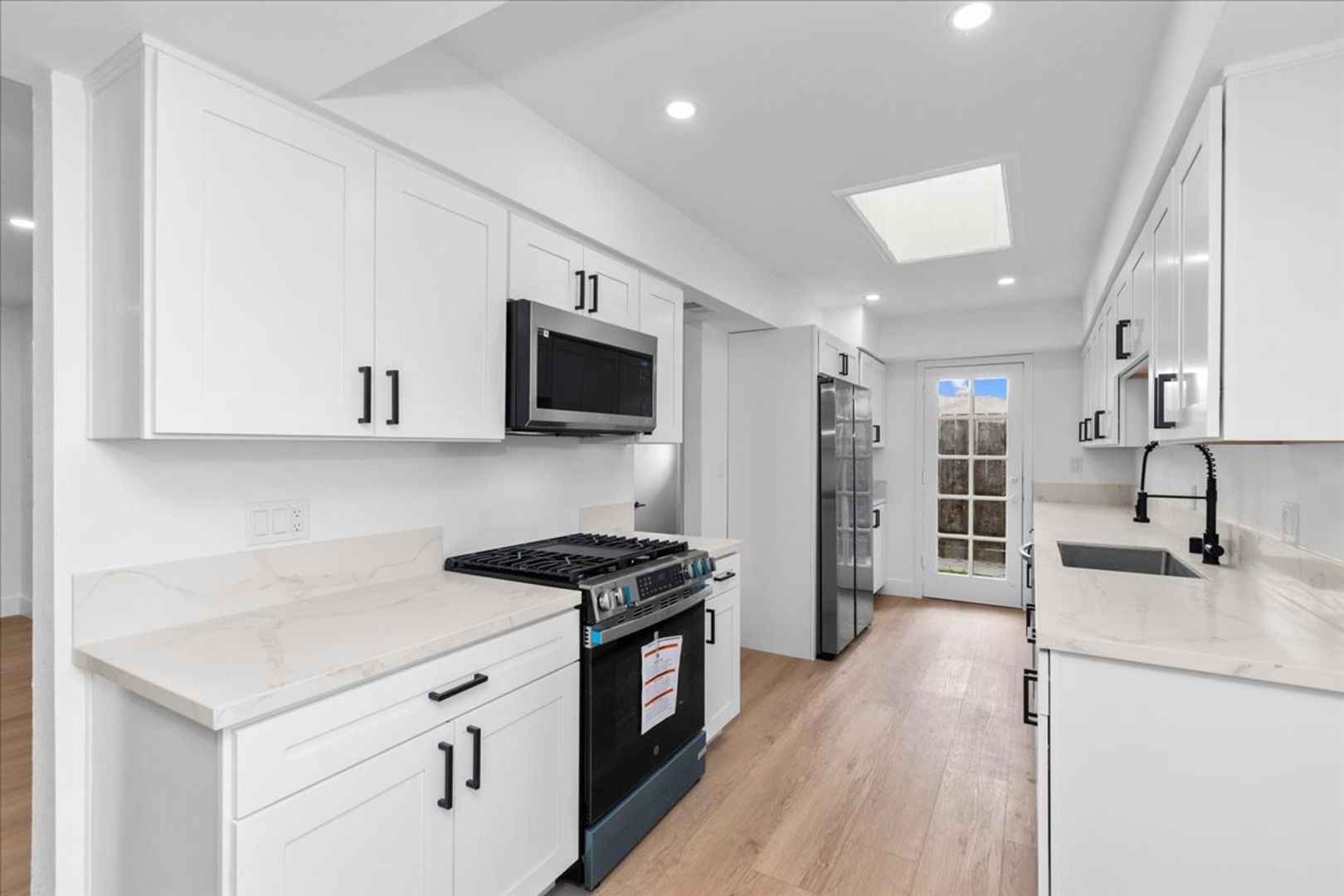 San Diego House: 6910 Eberhart Street