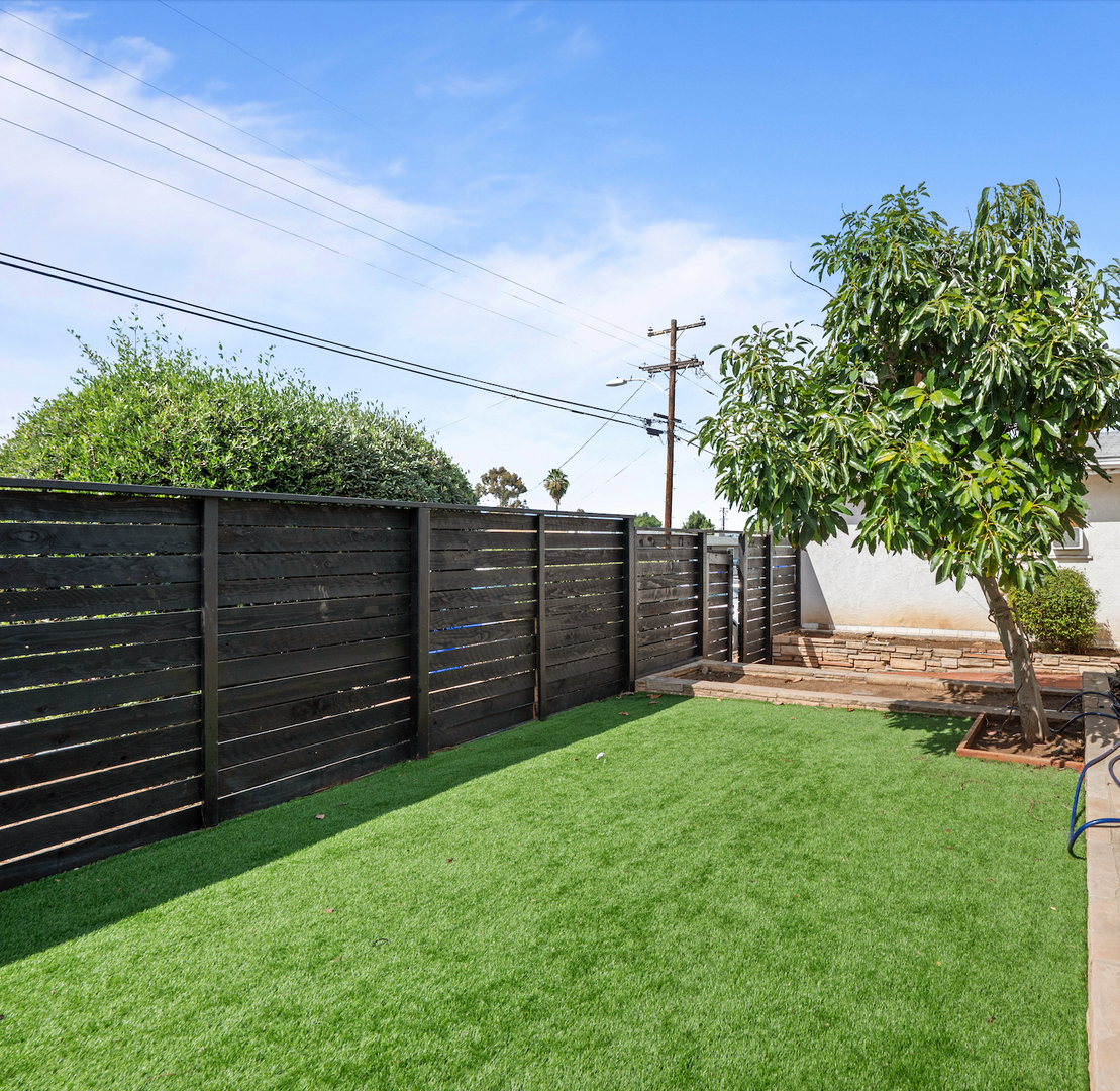 San Diego House: 6414 Cleo Street