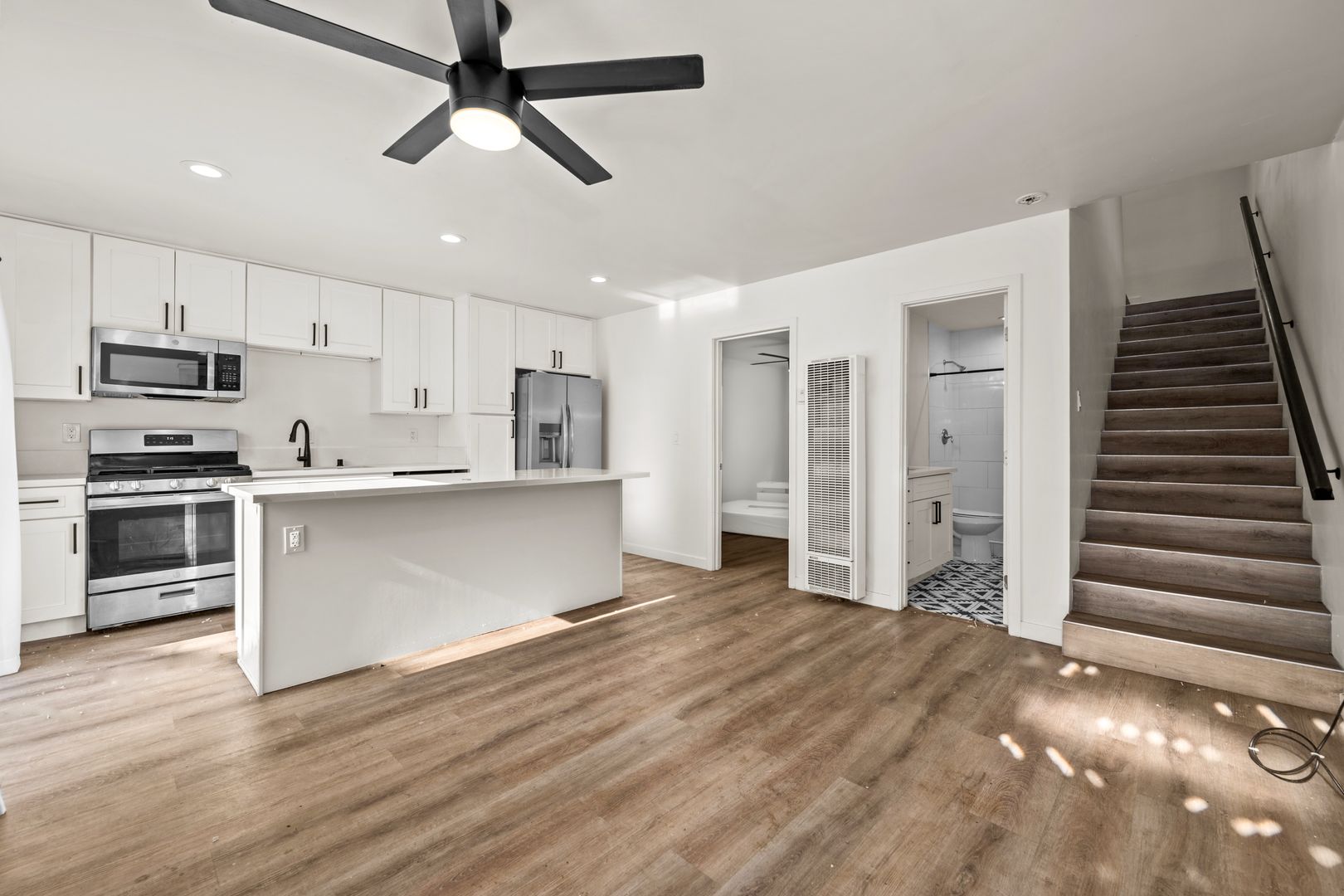 San Diego House: 6414 Cleo Street