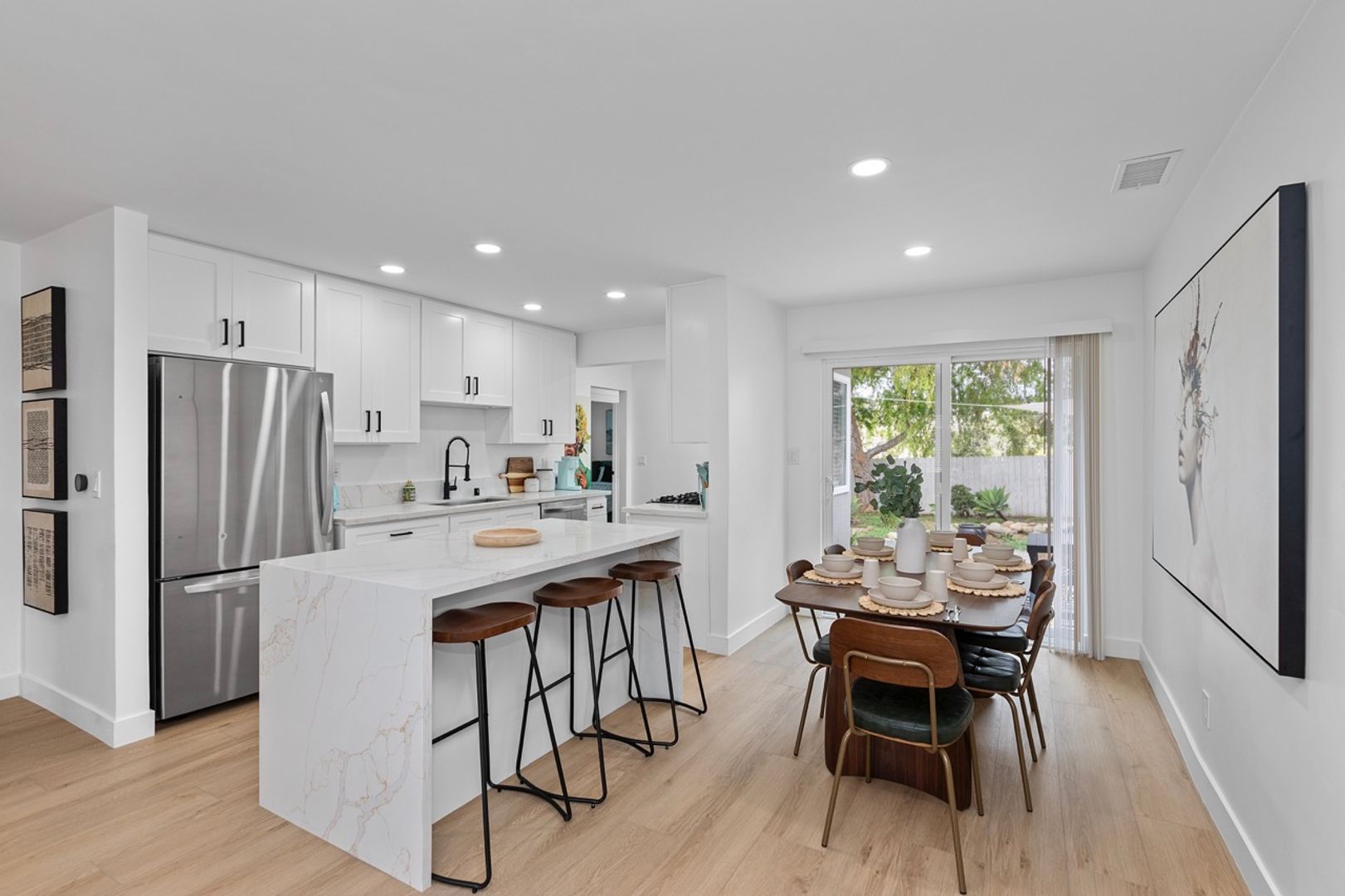 San Diego House: 4840 College Avenue