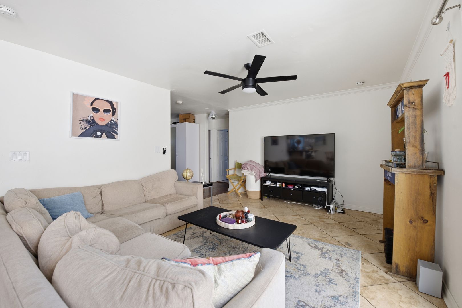 San Diego House: 6250 Dorothy Drive