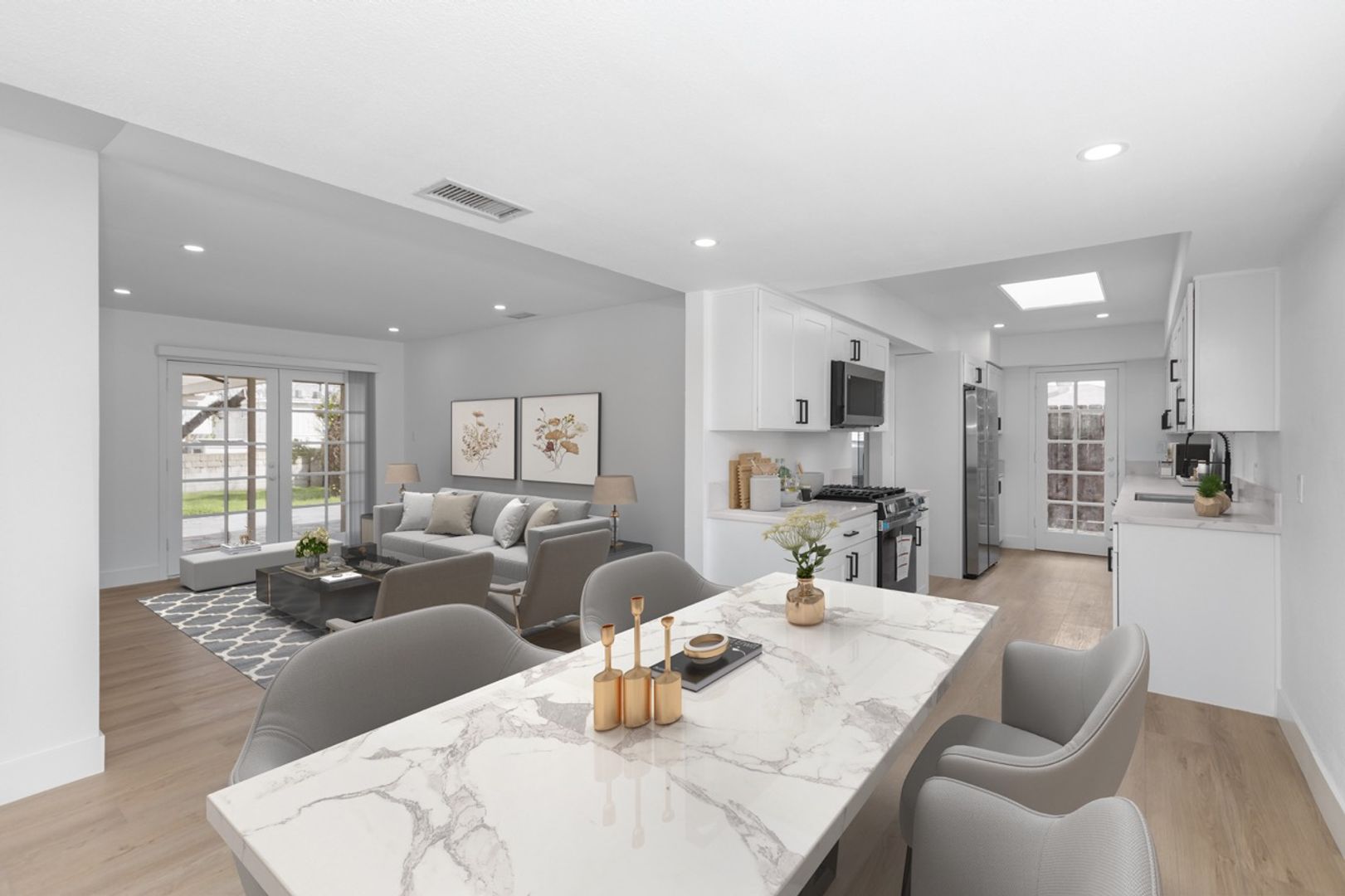 San Diego House: 6910 Eberhart Street