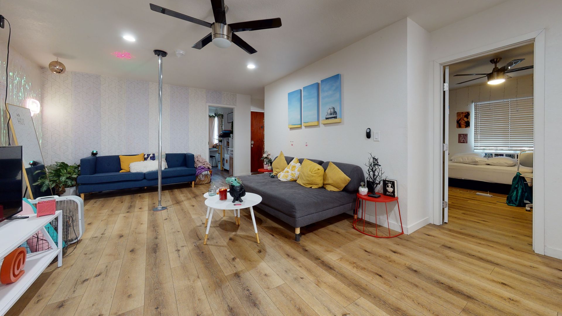 San Diego House: 6269 Mary Lane Drive