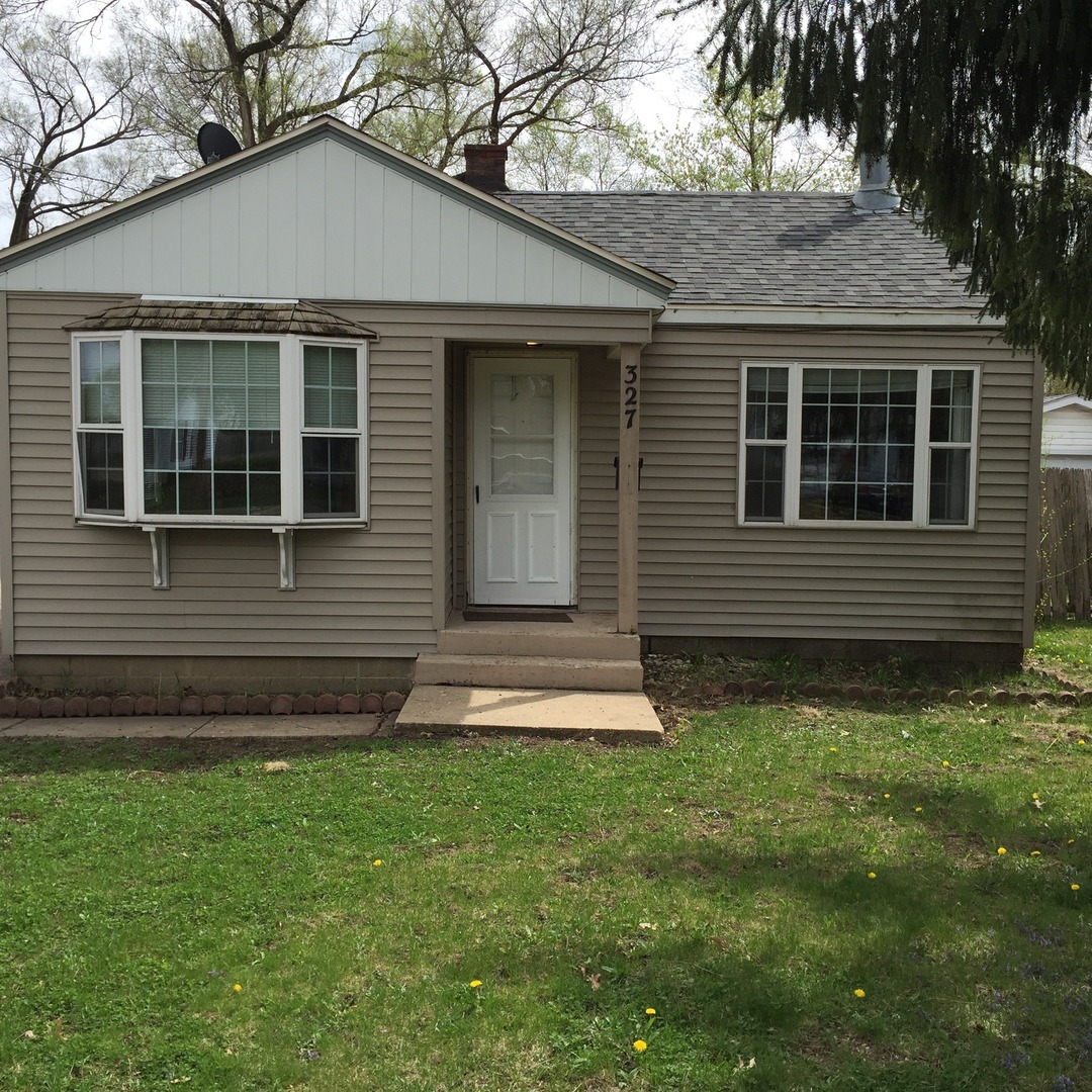 Loves Park House: 327 Pennsylvania Ave