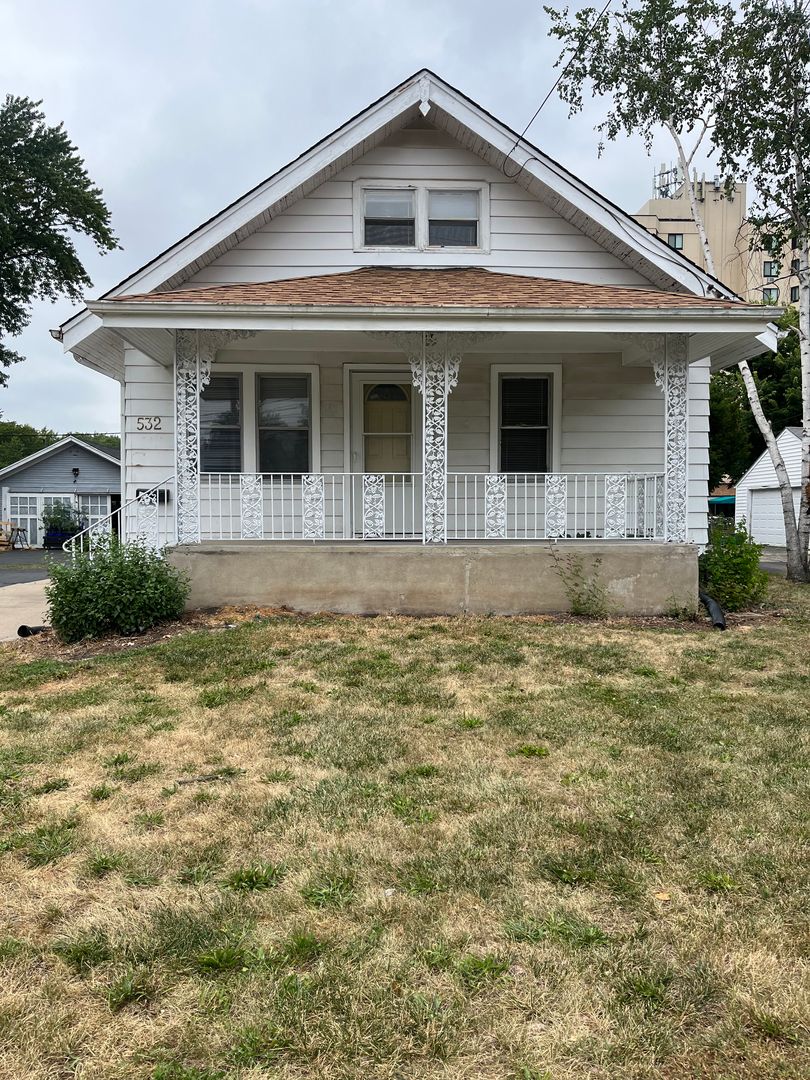 Loves Park House: 532 Clifford Ave