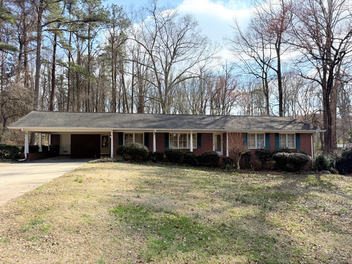 Carrollton House: 109 Janice Place