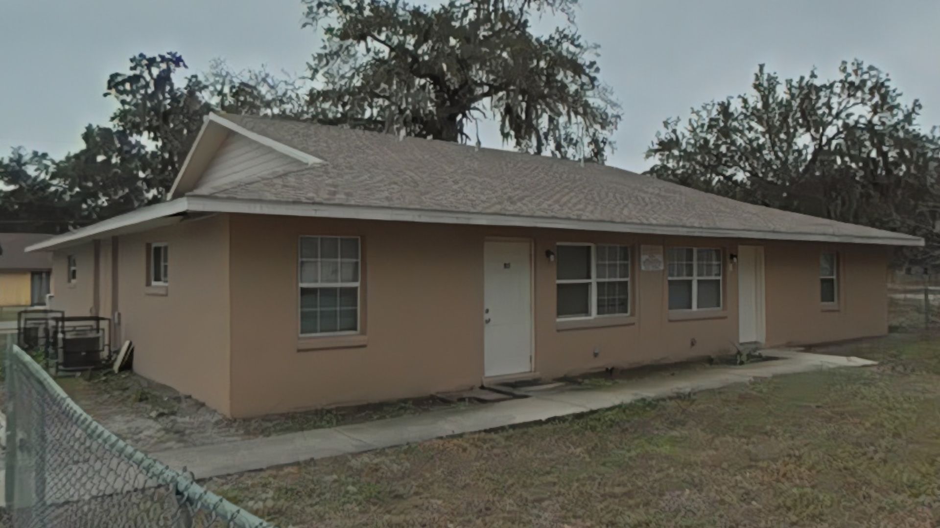Ocala Apartment: NW 21st Place