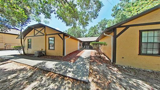 2 Bedroom Apartment with In-Suite Laundry & Covered Parking – Downtown Ocala – photo 1