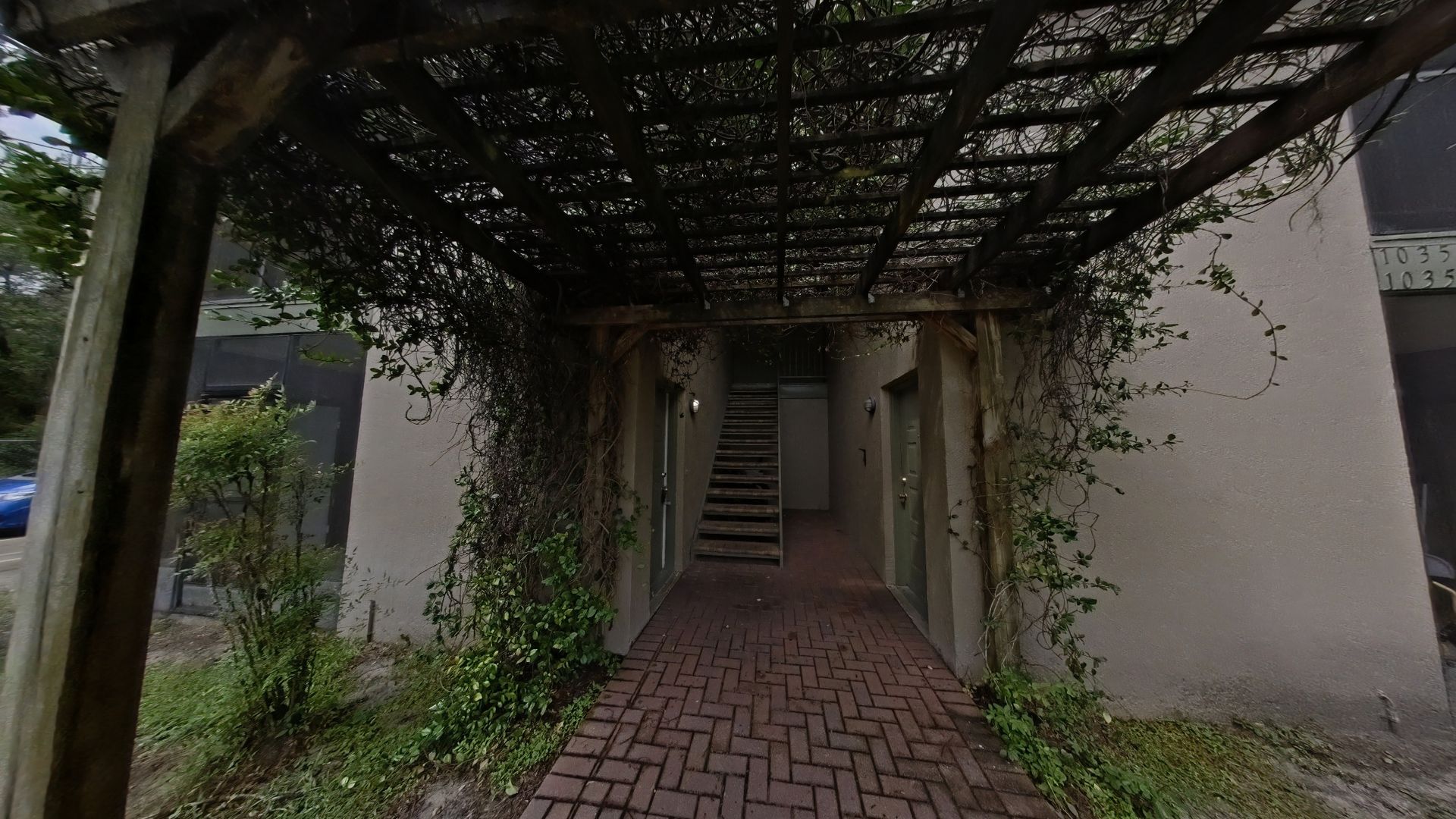 Spring Hill Apartment: 10352-10358 Hemlock St.