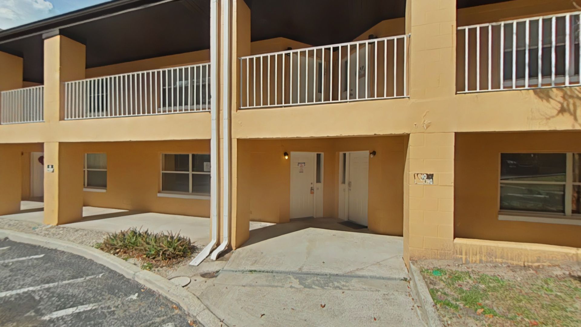 Ocala Apartment: 616 SE 11th Street