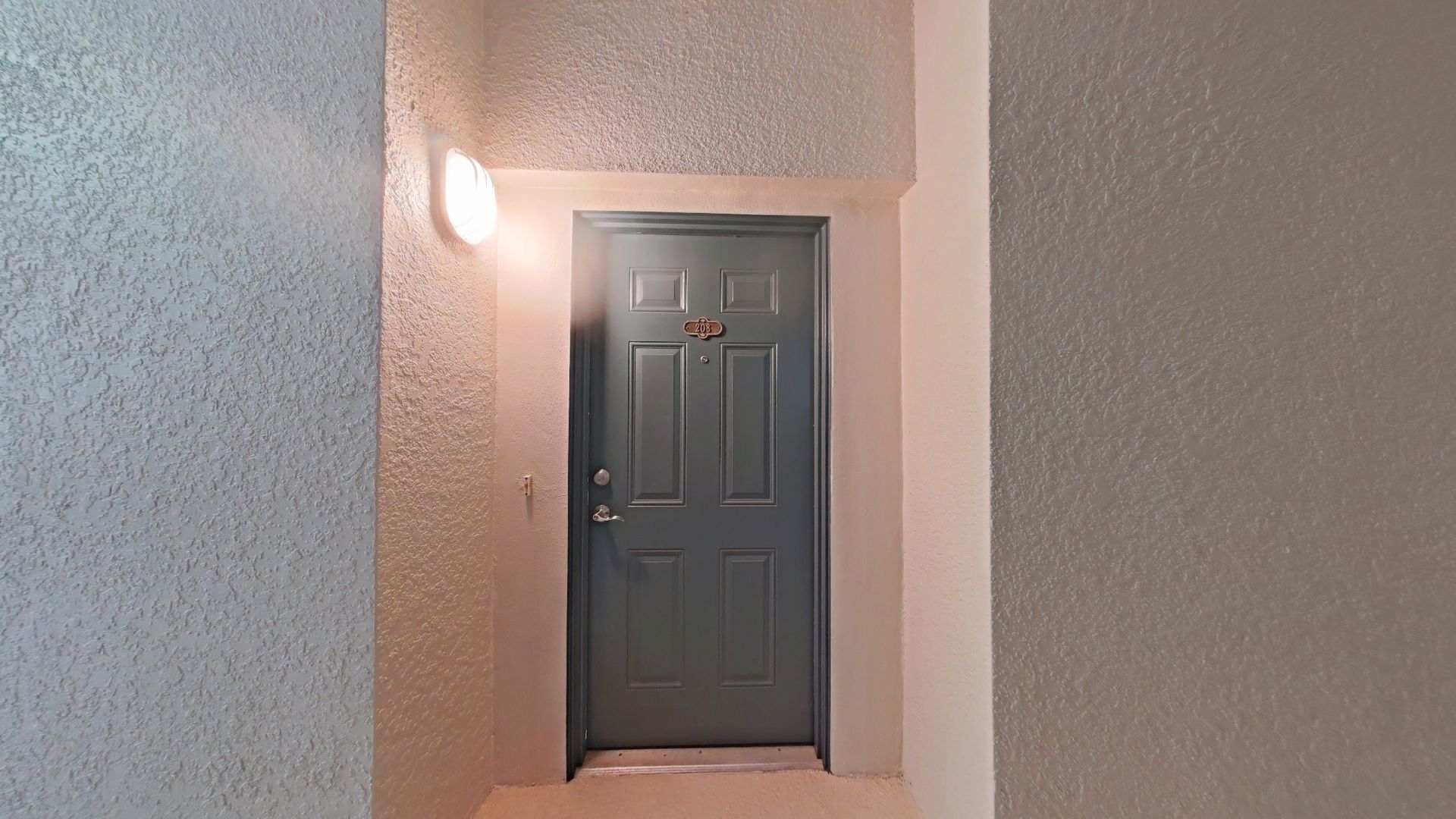 Kissimmee Condo: 3311 Whitestone Cir. #208