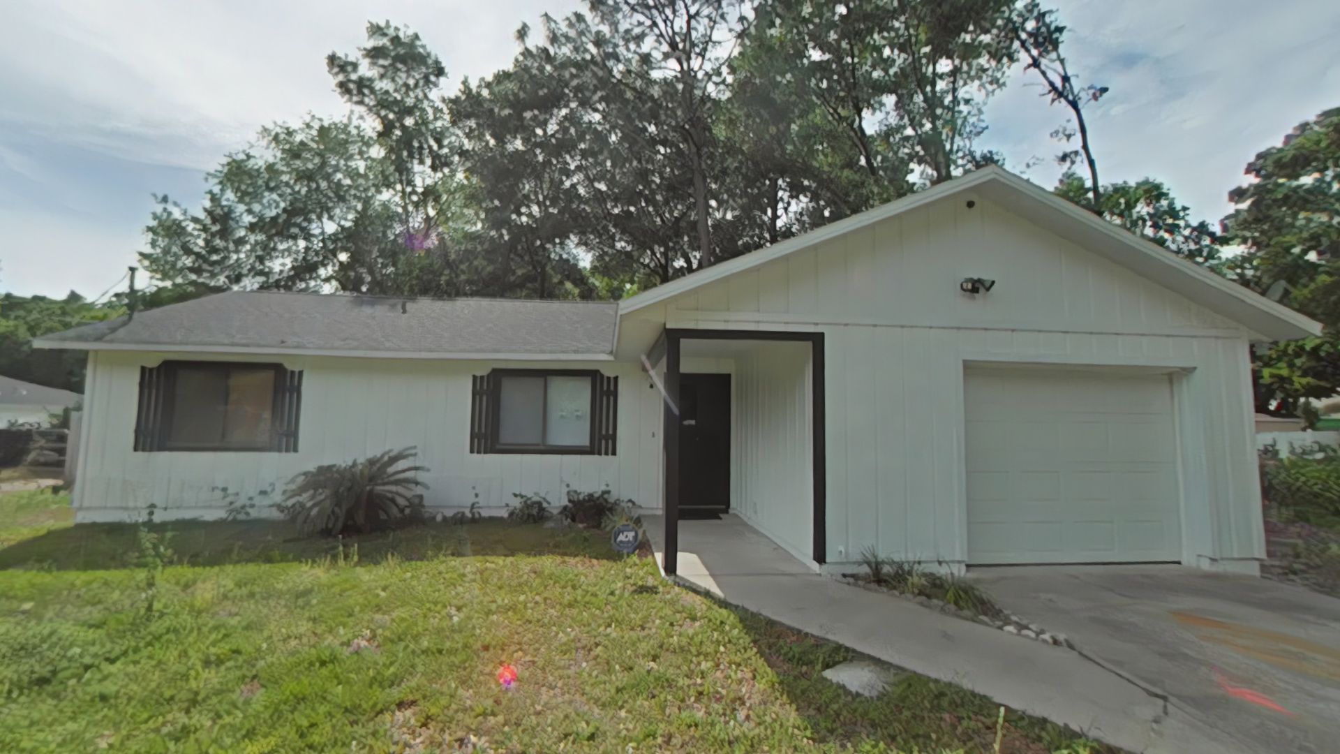 Ocala House: 6440 NW 66th Ct.