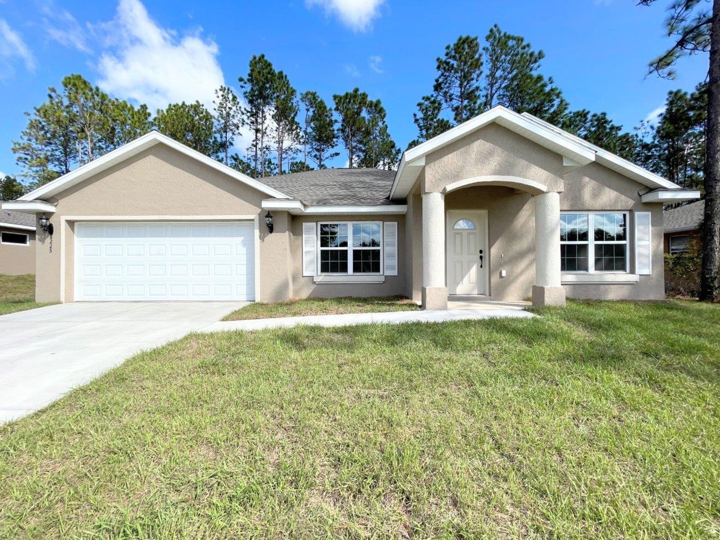 Ocala House: 8225 SW 135 Street Rd.