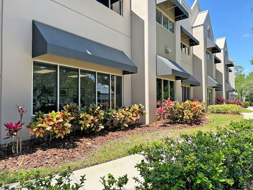 Private Office Suite for Rent in Orlando – 245 Sq Ft Commercial Space – photo 1