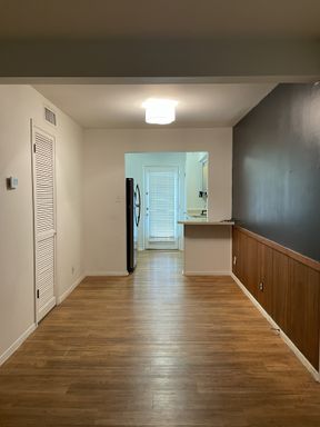 Spacious 1/1 in Tarrytown – photo 1