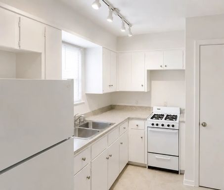 Lofted 1 BR Clarksville/Downtown – photo 1