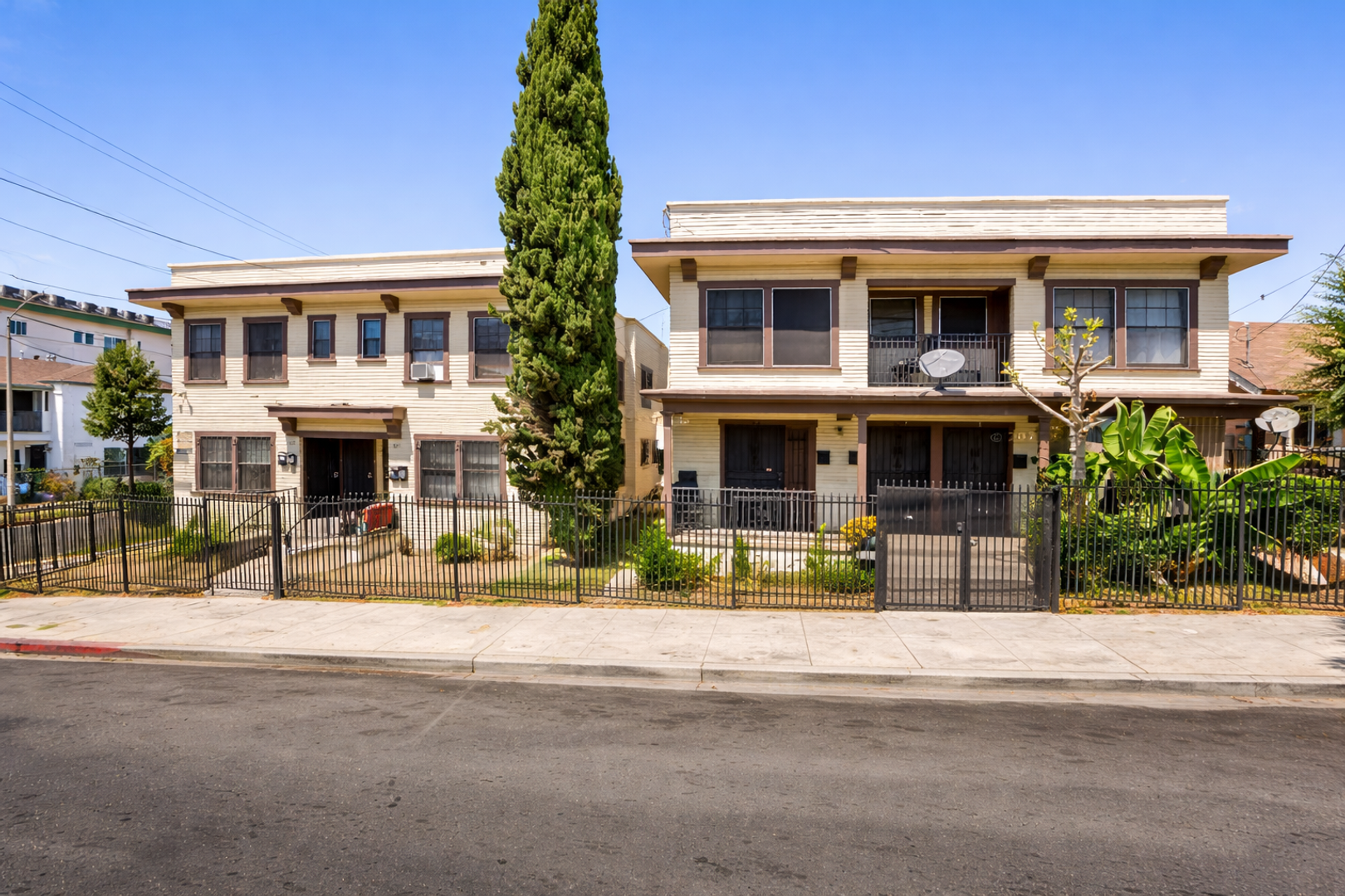 Los Angeles Apartment: 323 S. Burlington Ave.