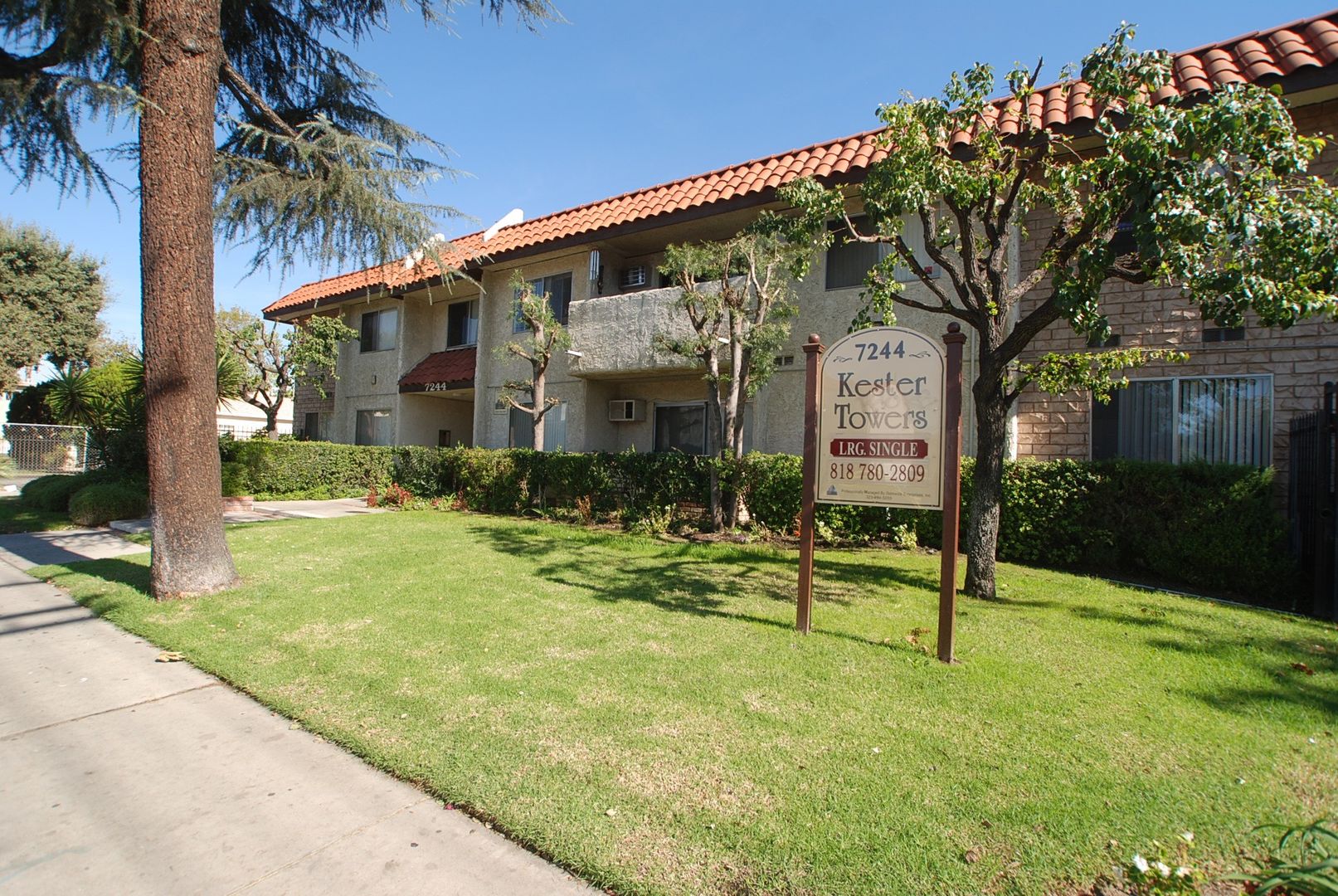 Van Nuys Apartment: 7244 Kester Ave.