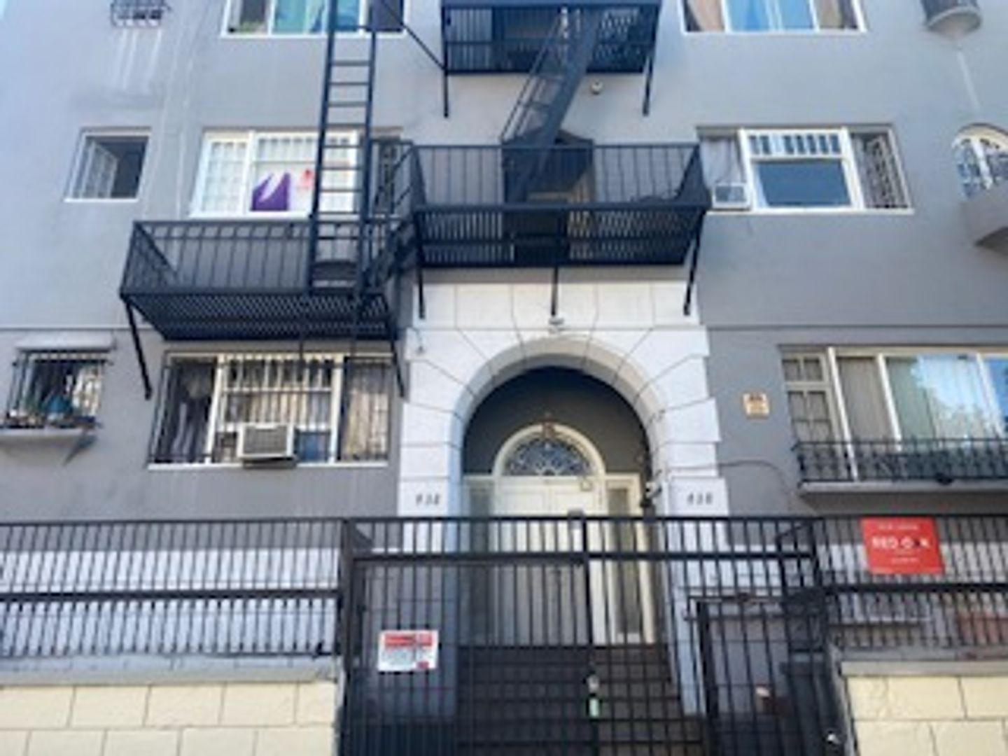 Los Angeles Apartment: 438 Union Drive