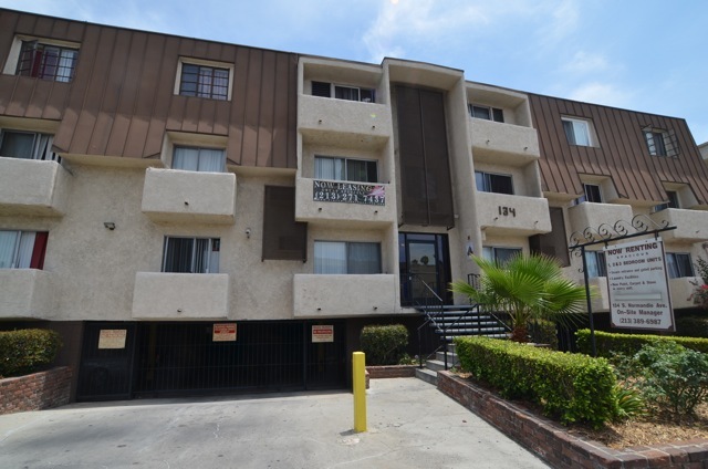 Los Angeles (Koreatown) Apartment: 134 S. Normandie Ave.