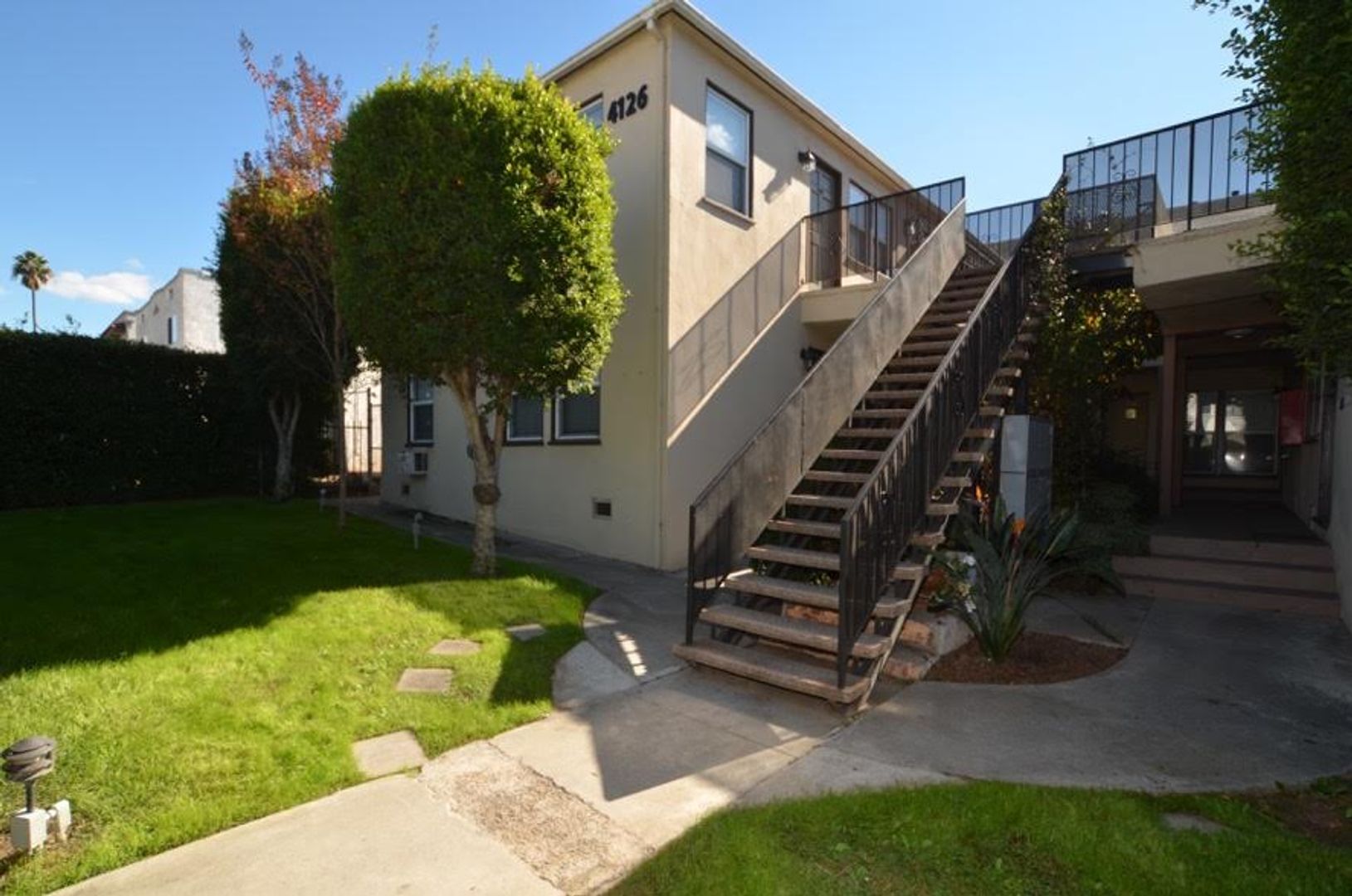 Los Angeles (Historic West Adams) Apartment: 4134 1/2 W. Adams Blvd.