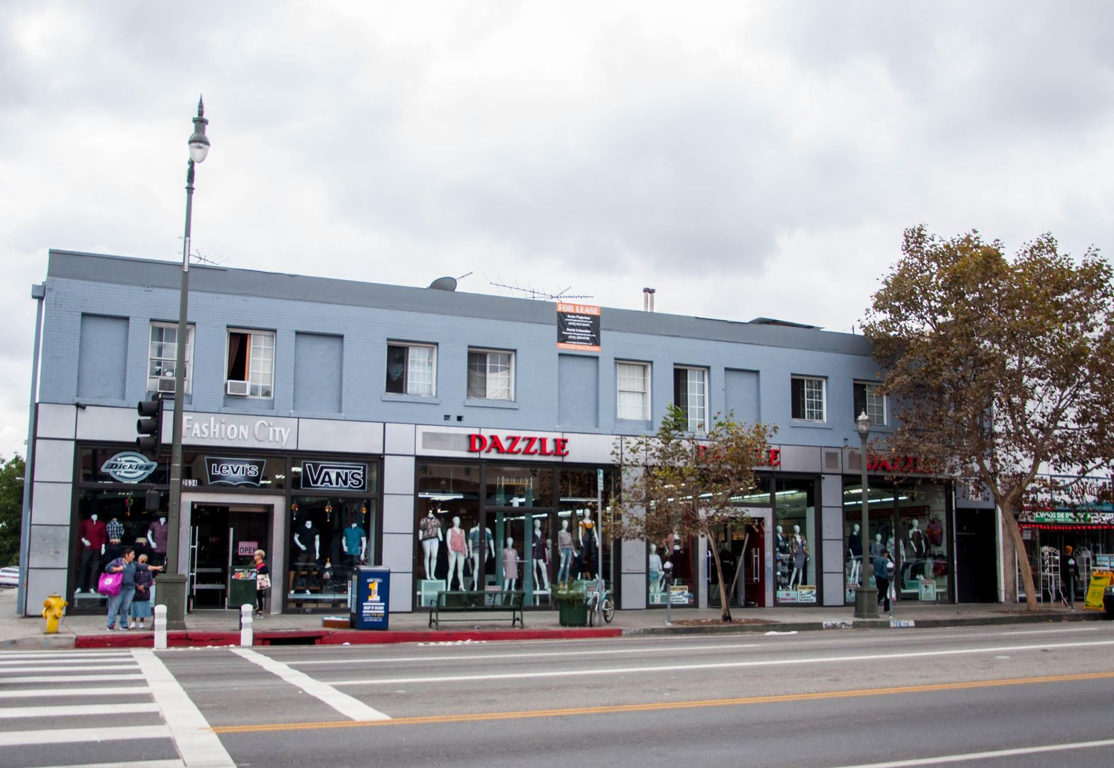 LOS ANGELES Apartment: 2626 N. BROADWAY