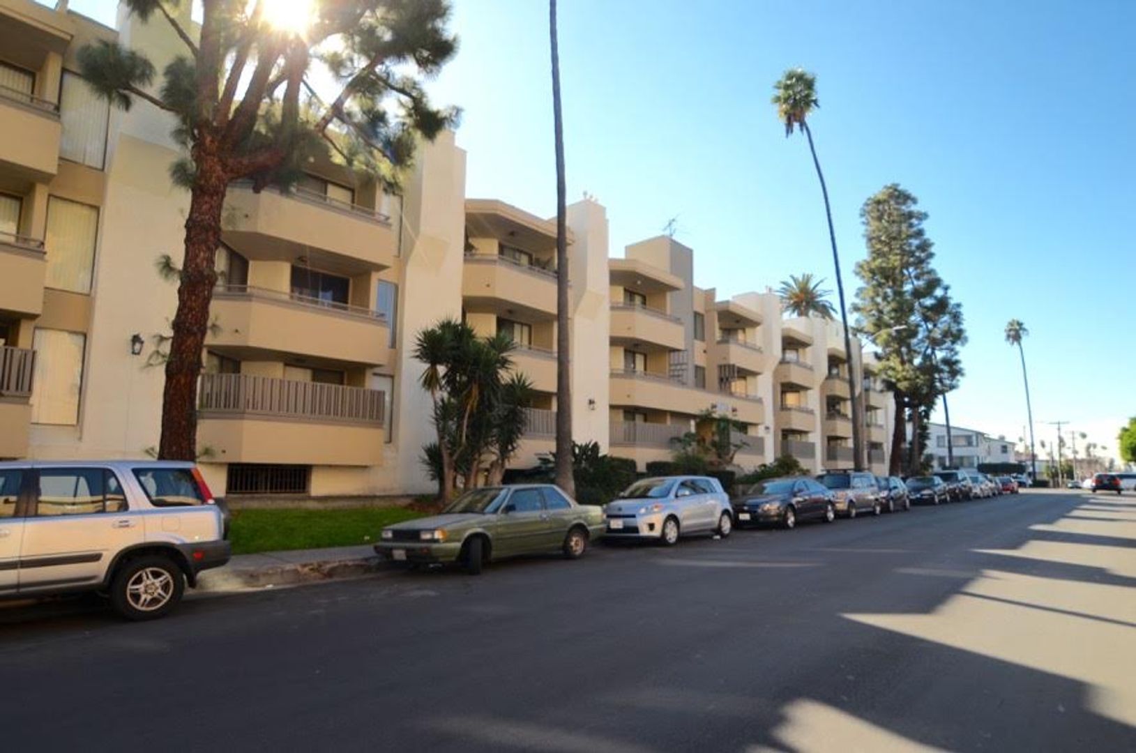 Los Angeles (Koreatown) Apartment: 4020 W. 5th St.