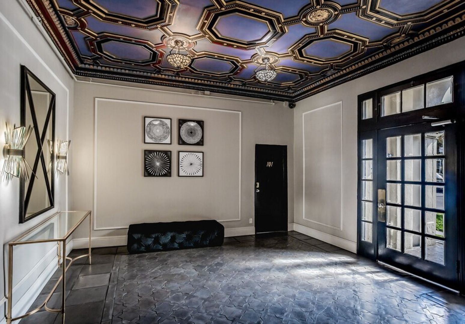 Los Angeles Apartment: 525 S Gramercy Place