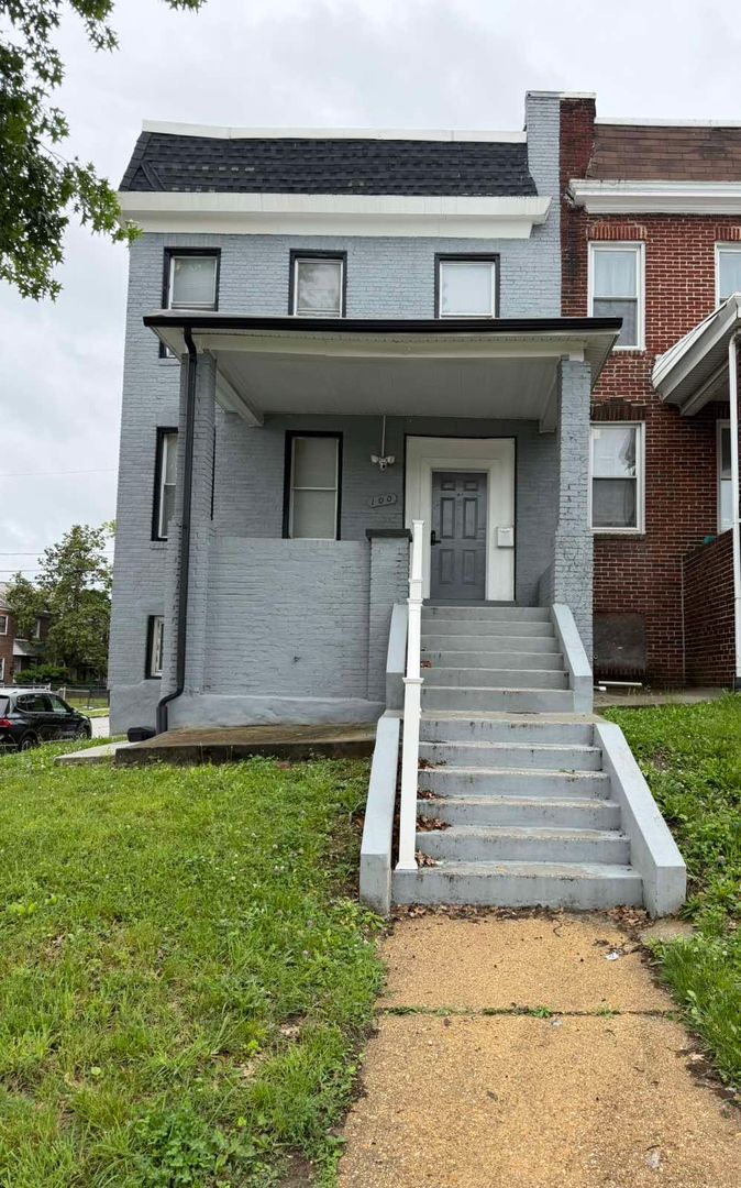Baltimore Townhome: 100 North Hilton Street
