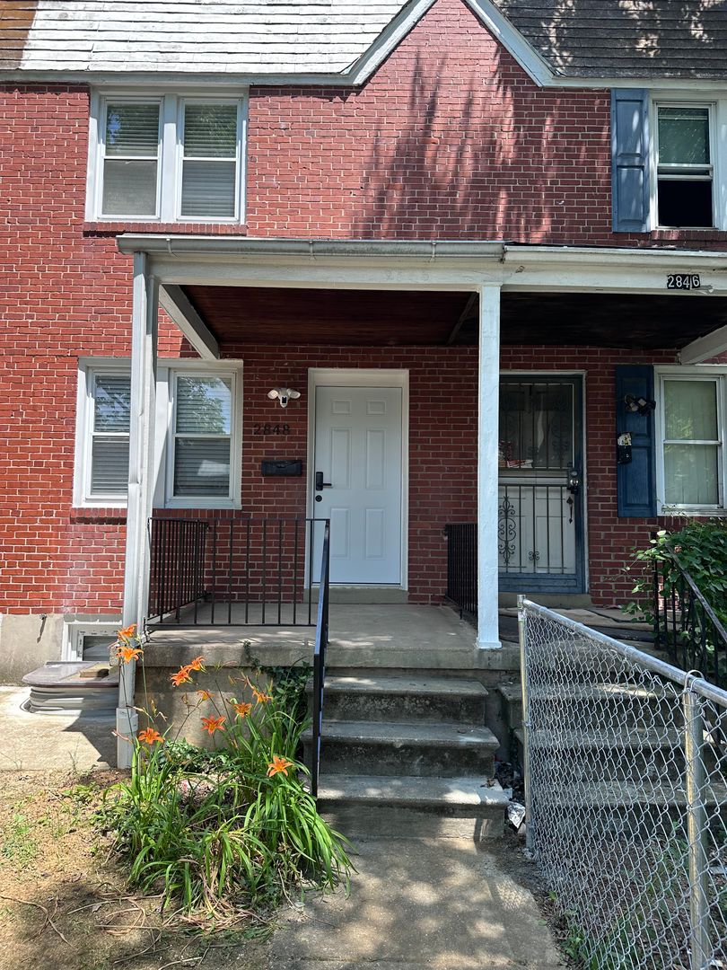 Baltimore Apartment: 2848 Edgecombe Circle South
