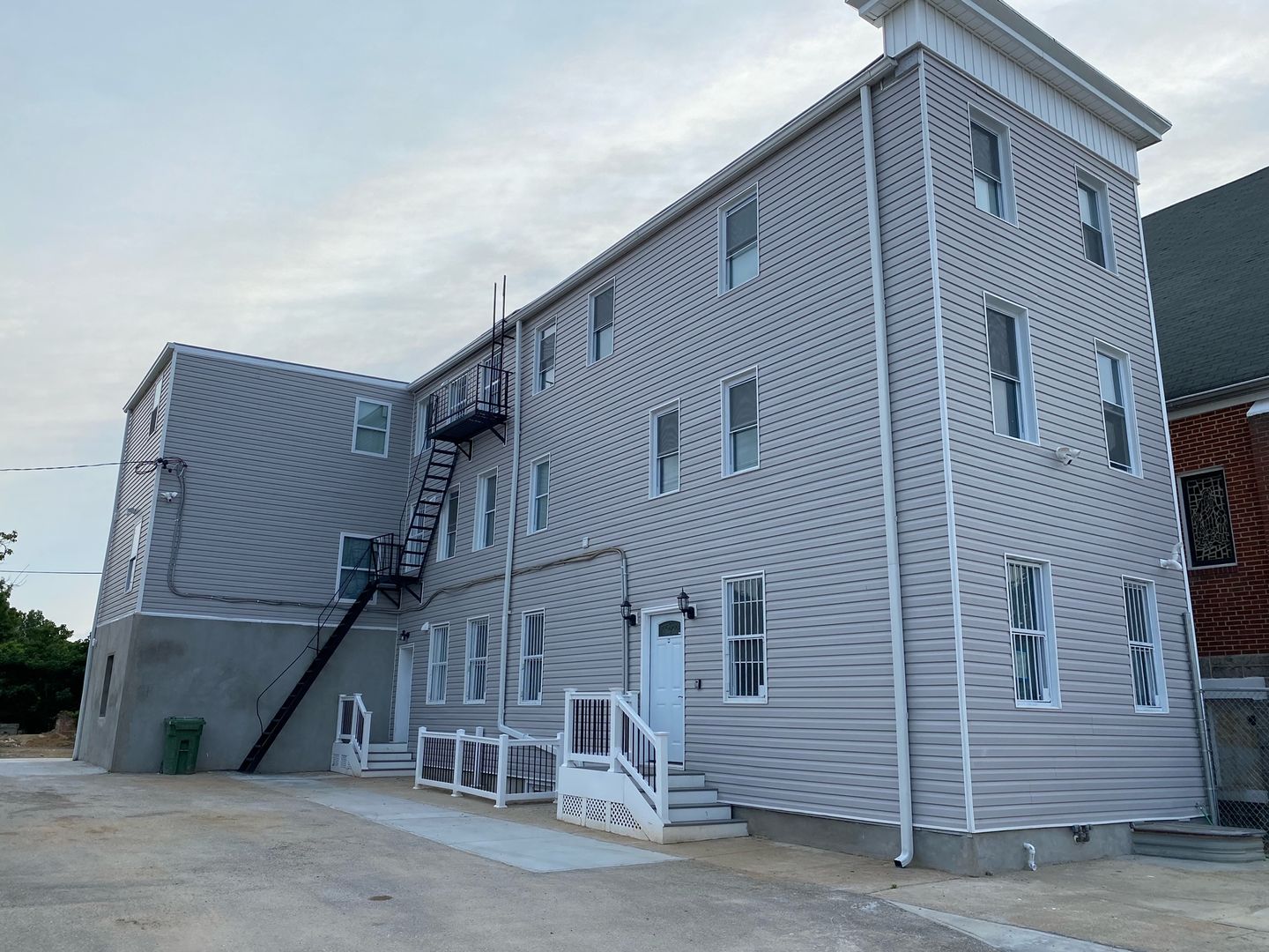 Baltimore Apartment: 6 South Franklintown Road