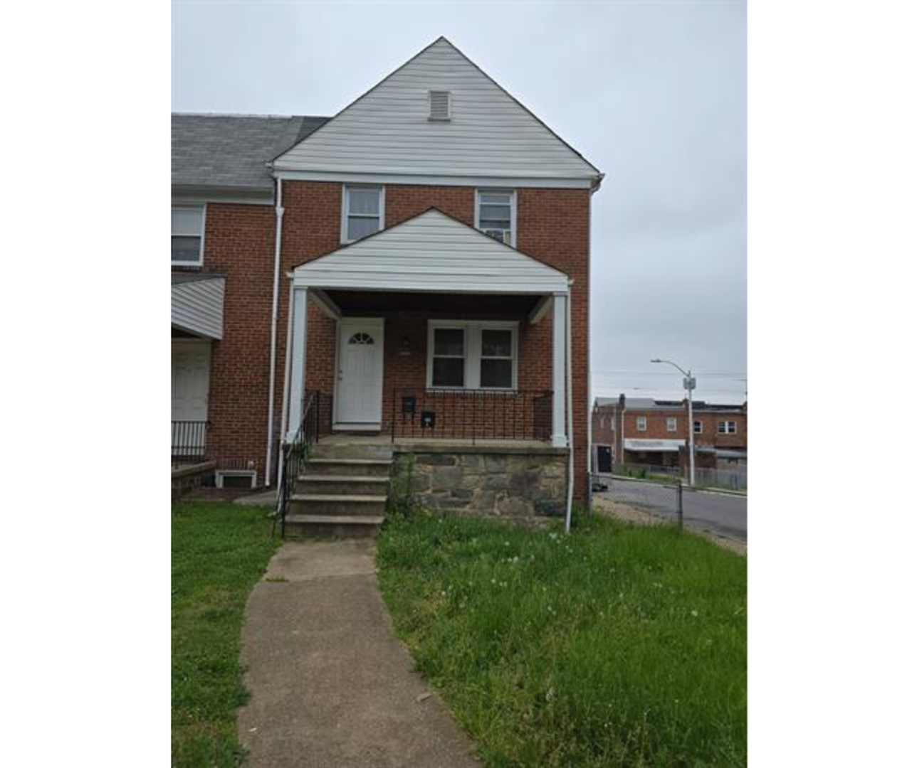 Baltimore Apartment: 823 North Woodington Road