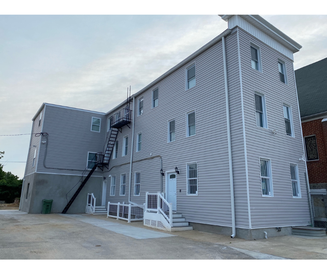 Baltimore Apartment: 6 South Franklintown Road