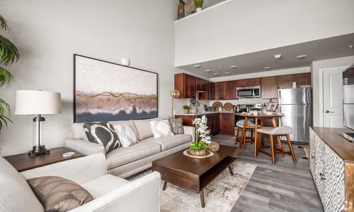 Two-Bedroom Two-Bathroom Loft – photo 1