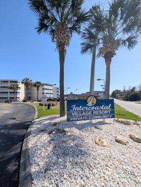 Dreamy Little River Condo — Furnished, Elevator Access, Pool & Marina Nearby! – photo 1