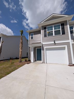 MOVE IN SPECIAL!! 3BR End Unit in Conway – Long Term Rental, South Carolina – photo 1