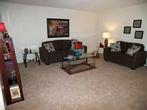2 bedroom 1 1/2 bath CALL 834-0576 – photo 1