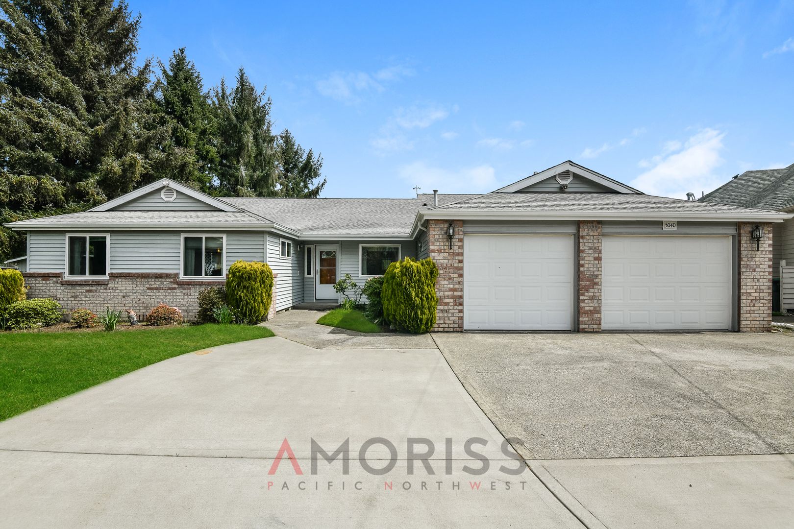 Lacey House: 5040 SE Oakmont Pl