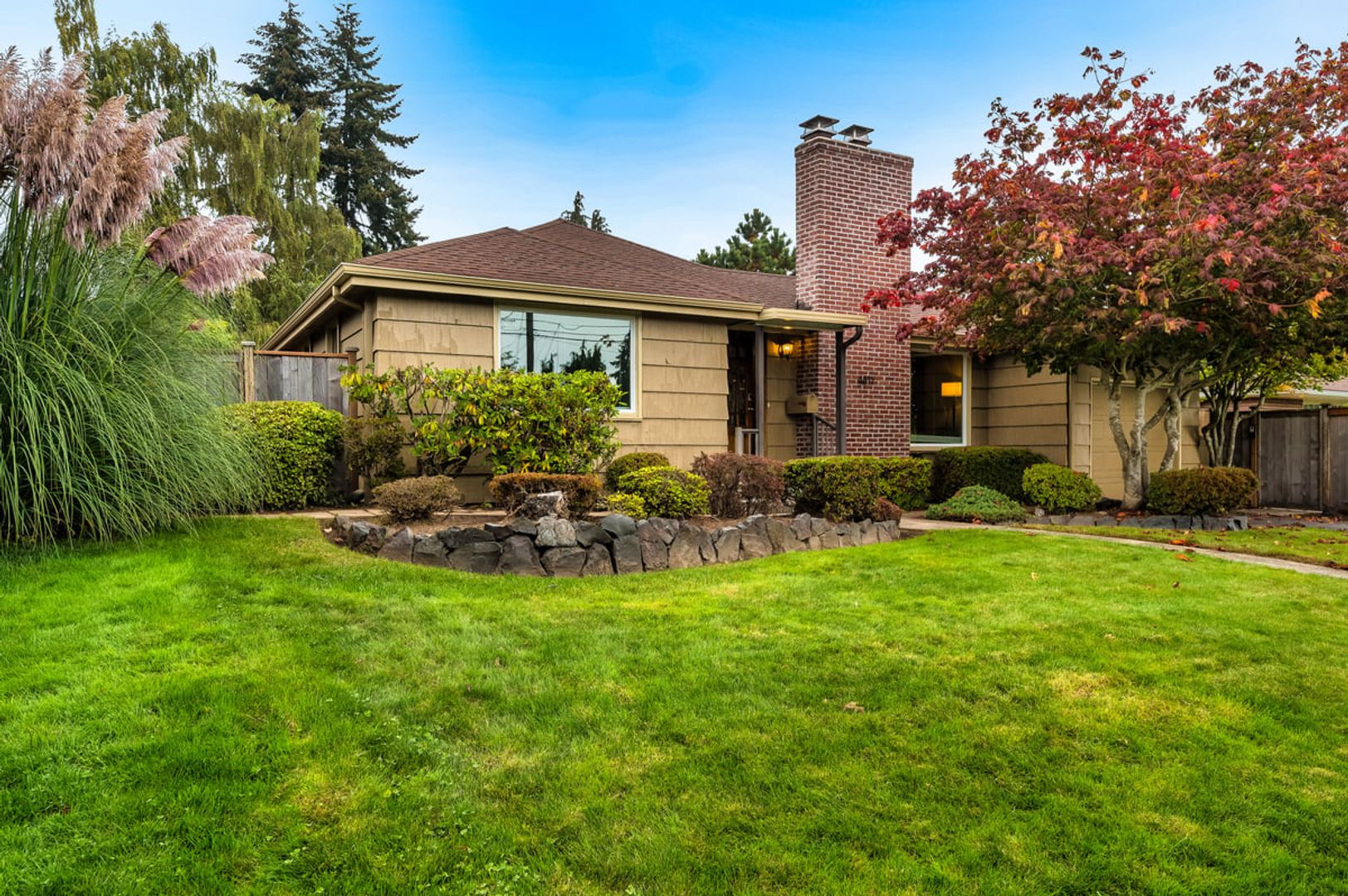 Tacoma House: 4817 N 27th St