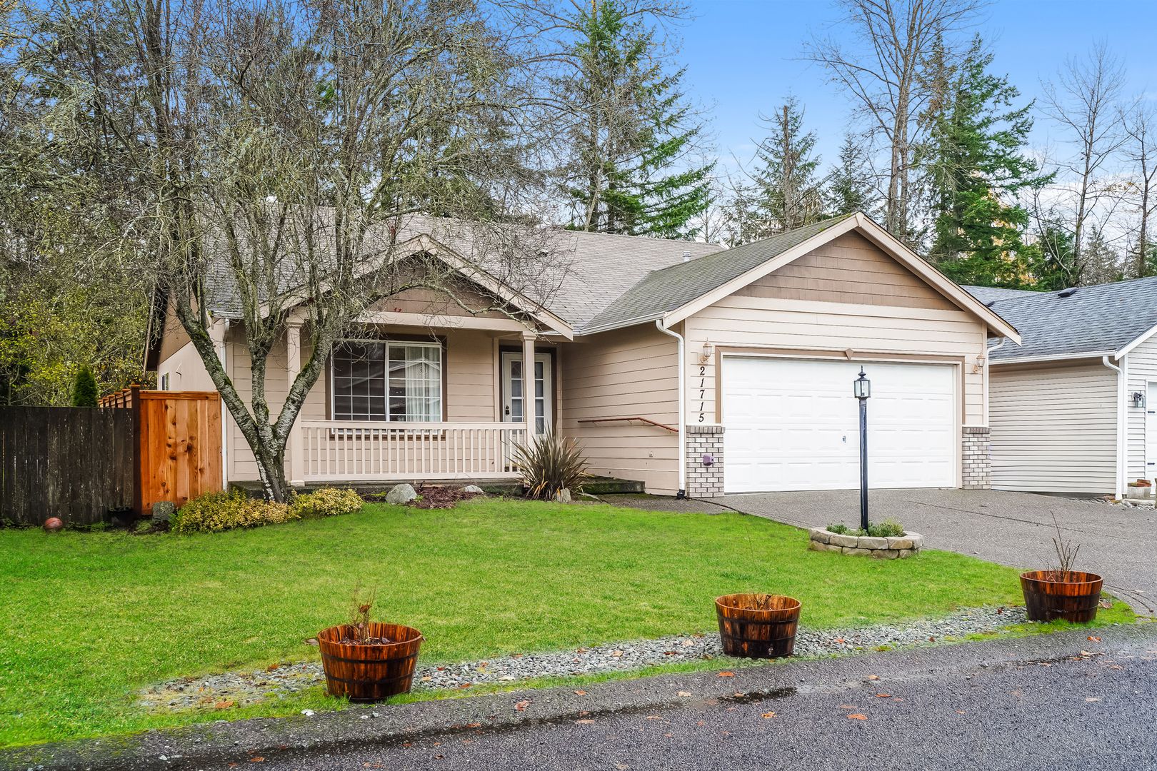 Spanaway House: 21715 65th Ave Ct East