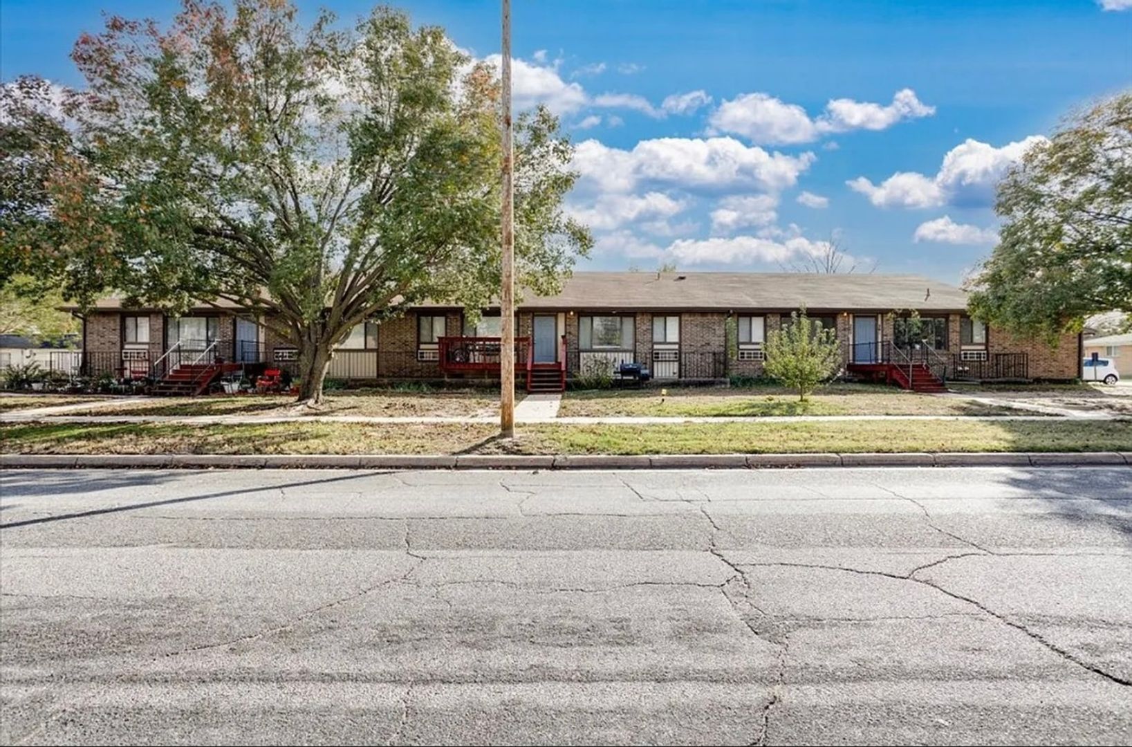 Wichita Apartment: 2619 W. 15th St. N.