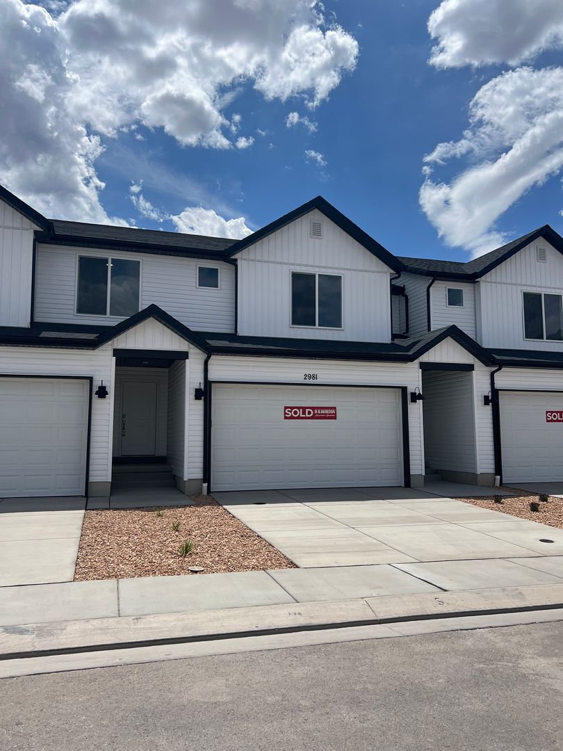 Brand New Old Sorrel Townhomes